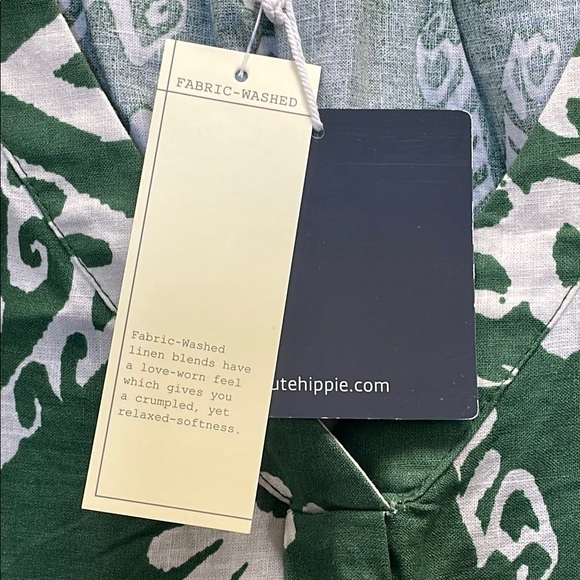 Haute Hippie, Green and White, Ruffle Cap Sleeve, Linen Blend, Boxy Blouse, (3X) - Picture 6 of 11